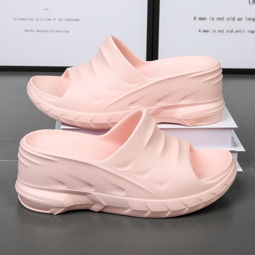 Pantuflas con plataforma y cuña