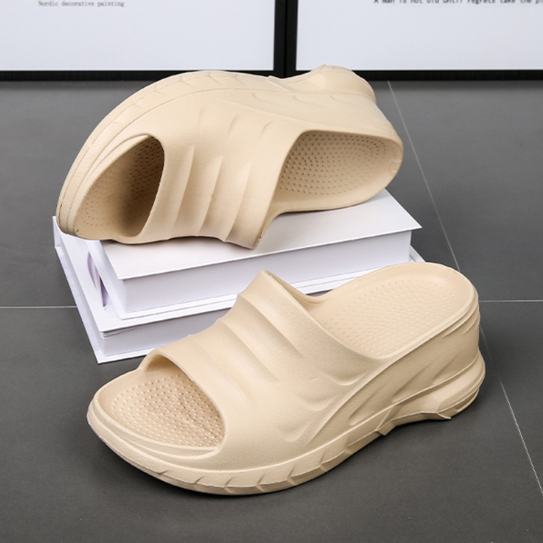 Pantuflas con plataforma y cuña
