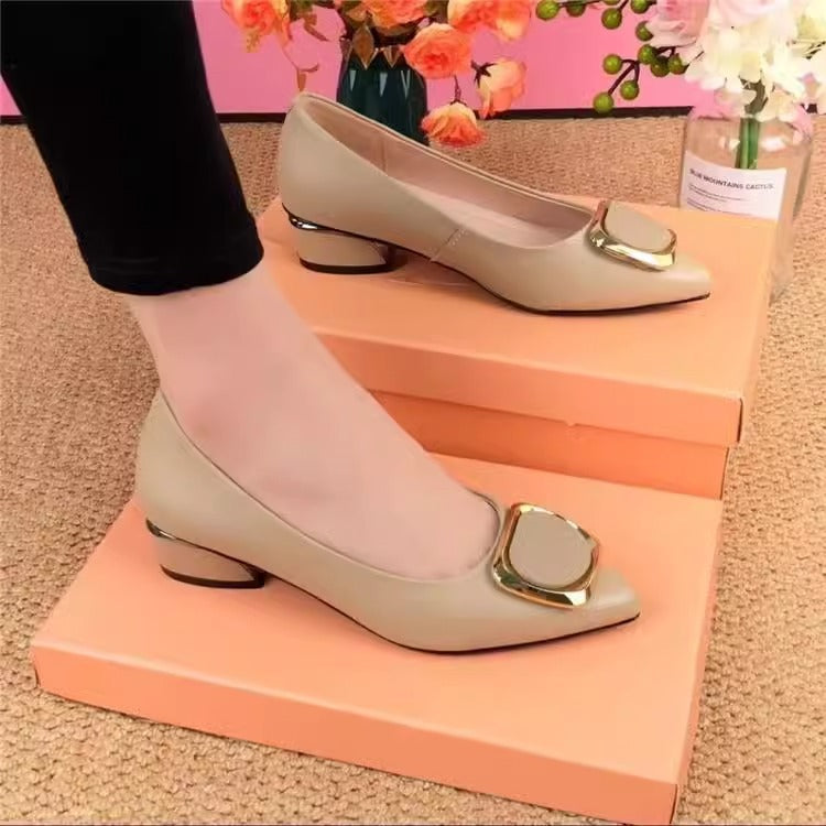 Zapatos individuales de piel realmente suave para mujeres 2025 nuevos zapatos de mujer cómodos con punta de moda