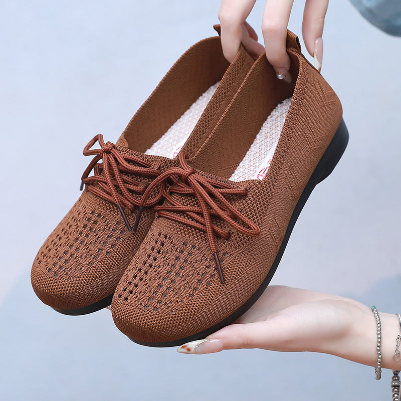 Primavera y verano cómodos con zapatos para madres en verano transpirables y suelas suaves 2025