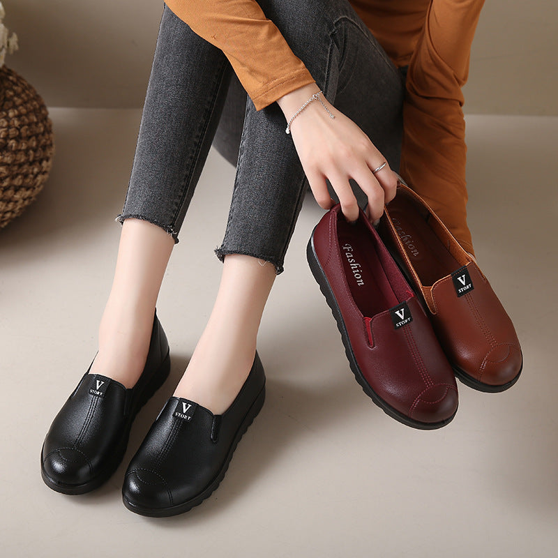 Zapatos para mujeres de mediana edad y ancianos nueva superficie de cuero en primavera zapatos casuales al aire libre zapatos individuales