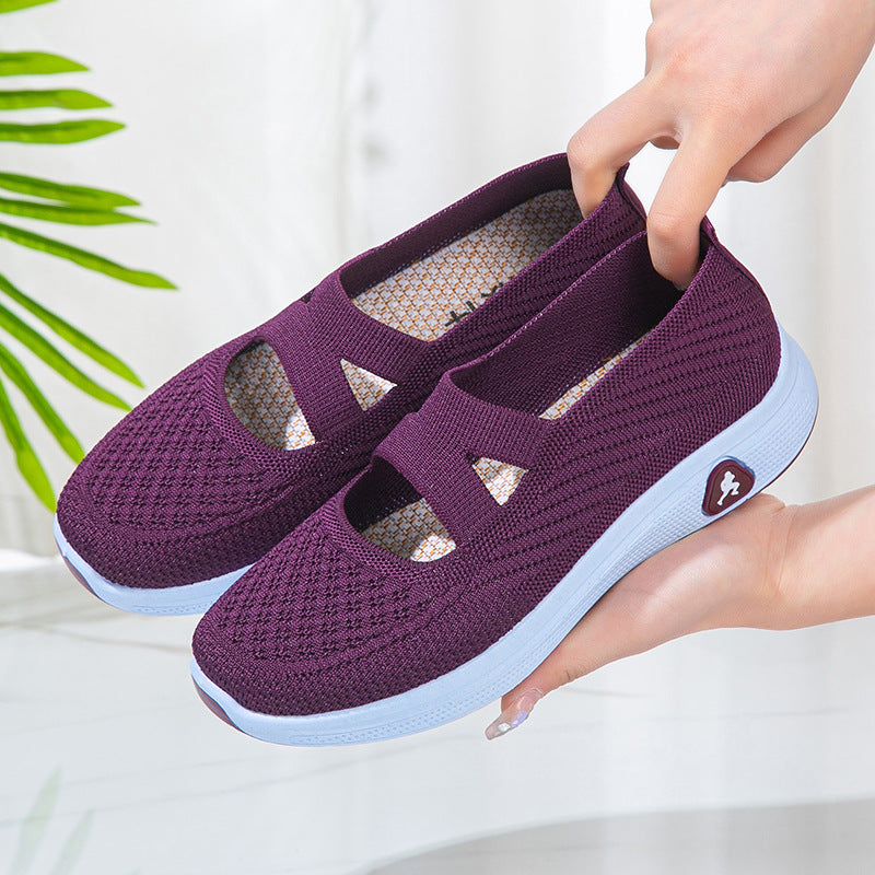 Nuevos zapatos de tela cómodos y transpirables en verano, zapatos individuales, zapatos de mujer con suela suave de boca clara 2025