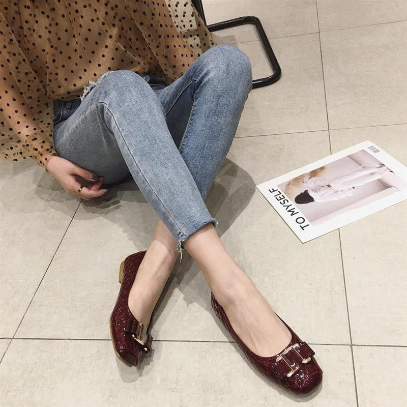 Primavera y otoño 2025 nuevos zapatos femeninos zapatos individuales de laca