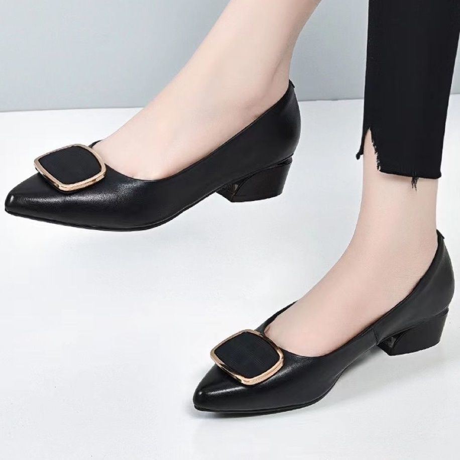 Zapatos individuales de piel realmente suave para mujeres 2025 nuevos zapatos de mujer cómodos con punta de moda