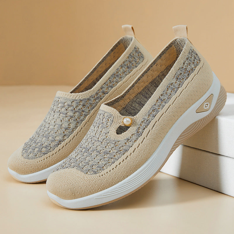 Zapatos todas las mujeres toman un nuevo zapato de tela de primavera, zapatos de madre ligeros 2025