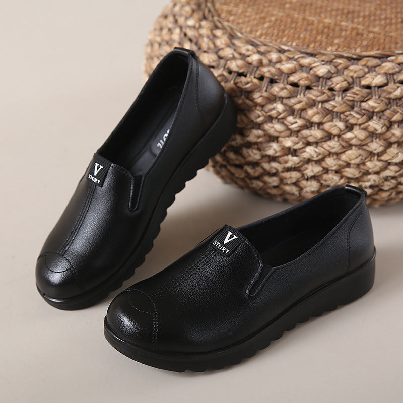 Zapatos para mujeres de mediana edad y ancianos nueva superficie de cuero en primavera zapatos casuales al aire libre zapatos individuales