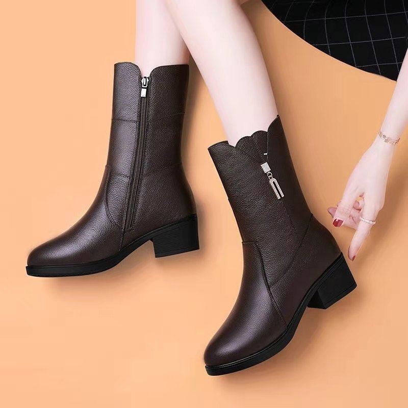 Botas de piel suave con tacón en bloque