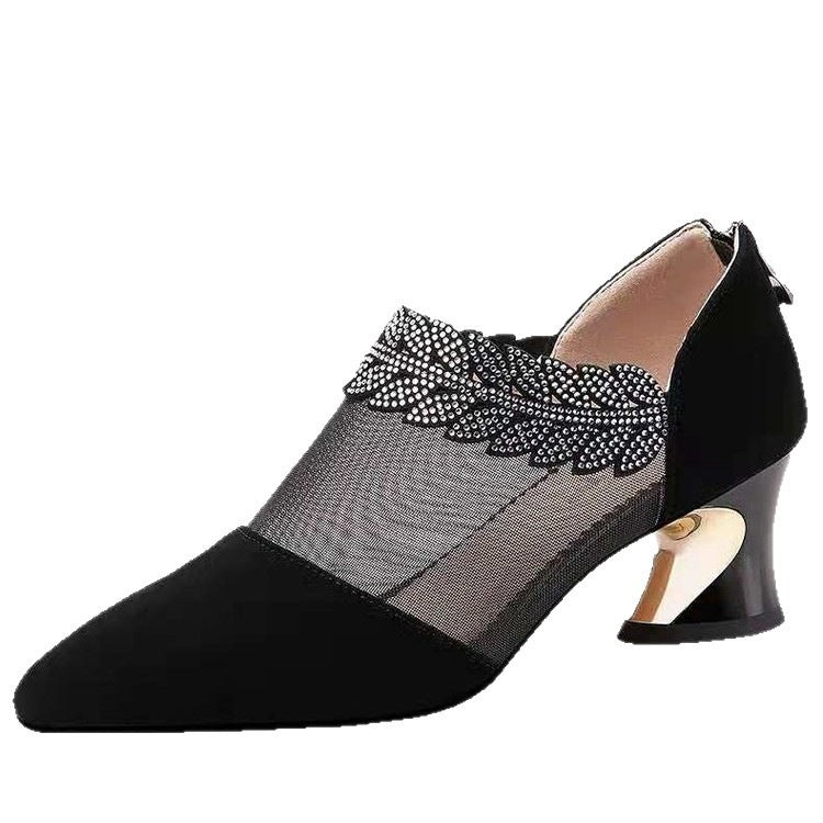 Sandalias de tacón con recortes