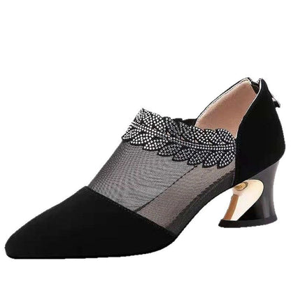 Sandalias de tacón con recortes