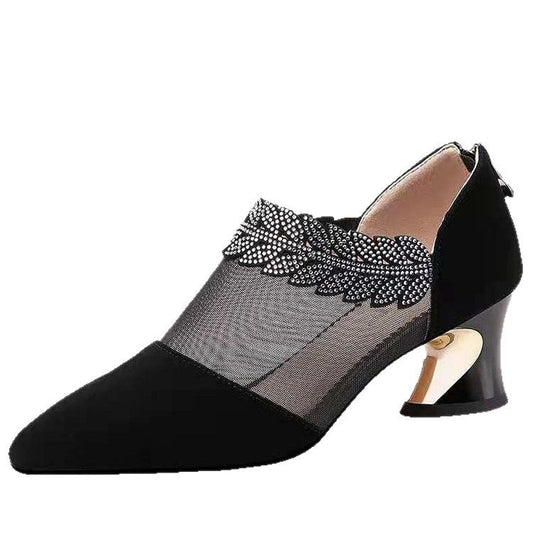 Sandalias de tacón con recortes