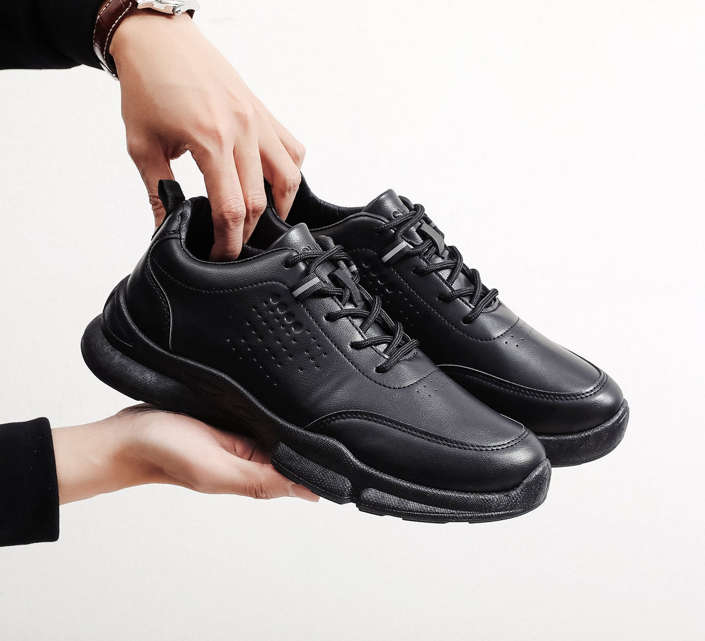 Nuevos zapatos casuales transpirables para hombre.