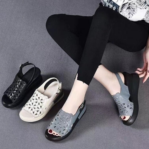 2025 Sandalias de cuña con flores recortadas