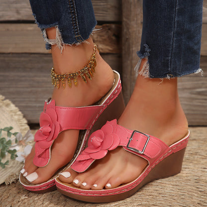 Sandalias con decoración floral para mujer