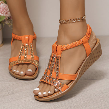 Sandalias de mujer adornadas con strass