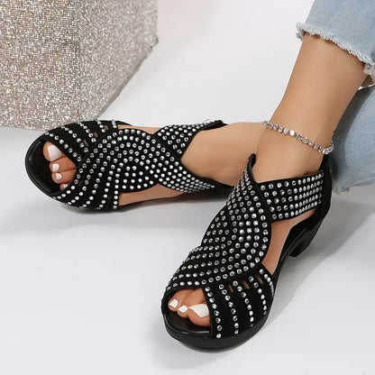 Nuevas sandalias de diamantes de verano
