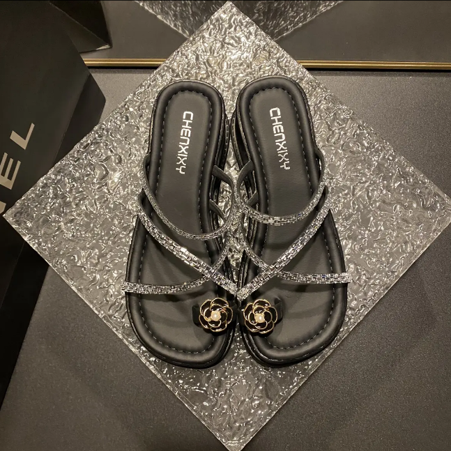 2025 nuevas zapatillas de diamantes