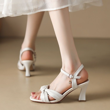 (entrelazados) tacones altos femeninos