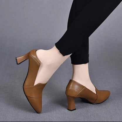 [Cuero genuino] Tacones altos de cuero suave de nuevo estilo.