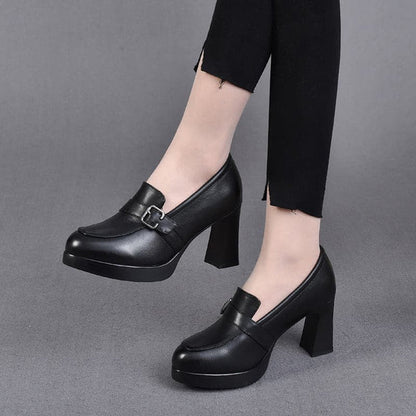 Zapatos de cuero de tacón alto de moda