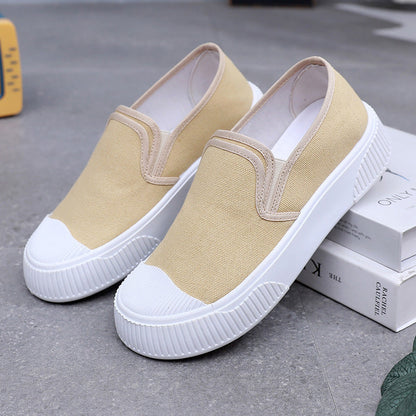 Mocasines de suela blanda con punta redonda