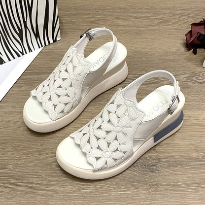 2025 Sandalias de cuña con flores recortadas