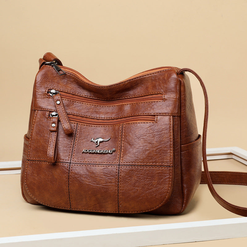 Bolso de piel a cuadros