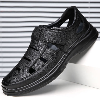Sandalias cerradas y perforadas