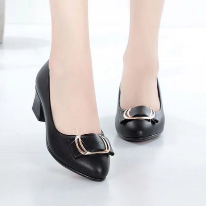 Zapatos individuales de piel realmente blanda de alta calidad con talón grueso en el tacón medio femenino 2025 nuevos zapatos de trabajo de tacón alto