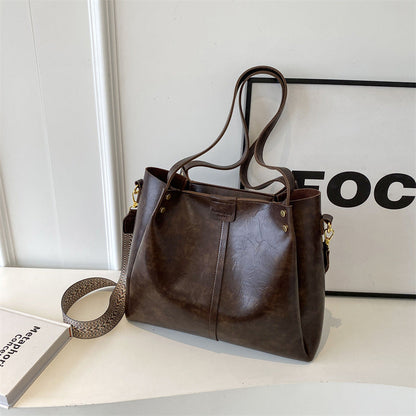 Bolso de hombro versátil
