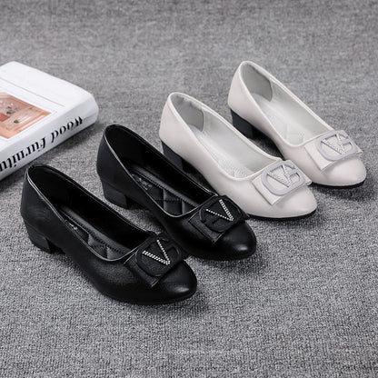 Zapatos de cuero de tacón grueso con suela suave y fondo plano