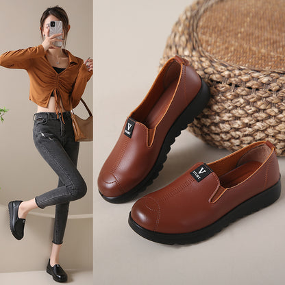 Zapatos para mujeres de mediana edad y ancianos nueva superficie de cuero en primavera zapatos casuales al aire libre zapatos individuales