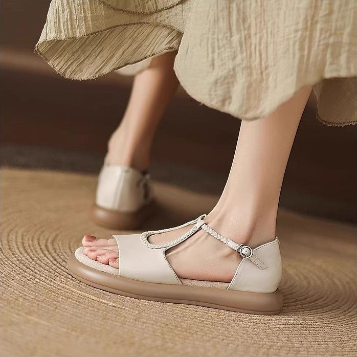 Sandalias planas con tira trenzada y hebilla para mujer