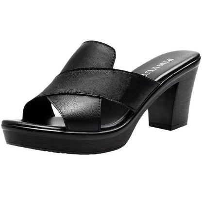 Comercio Exterior transfronterizo de gran tamaño cuatro nuevas zapatillas frías de verano con talón grueso