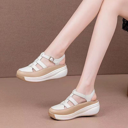 Sandalias de cuero genuinas para mujeres 2024 nuevas zapatillas de verano con suelas de pastel