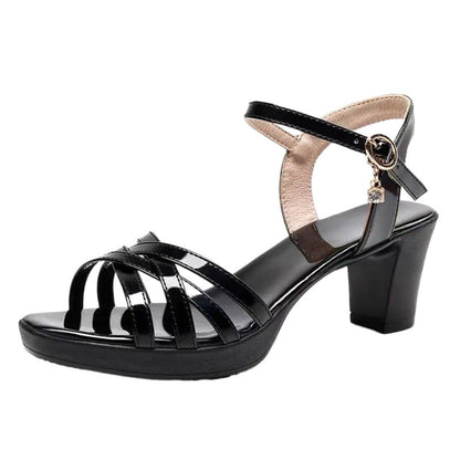Tacones de bloque medio de moda