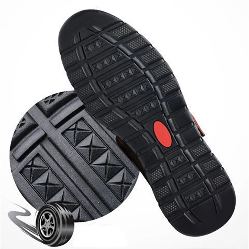 Sandálias masculinas elegantes com recorte de couro