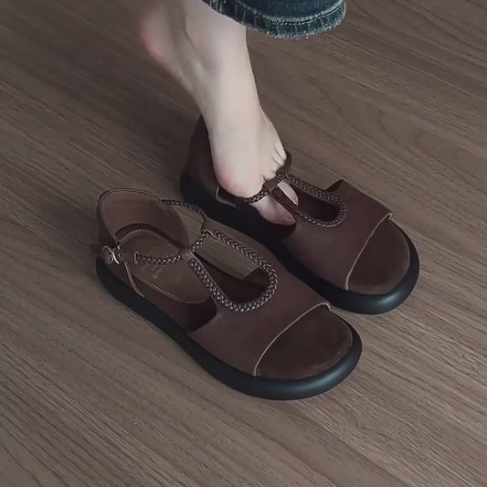 Sandalias planas con tira trenzada y hebilla para mujer26623