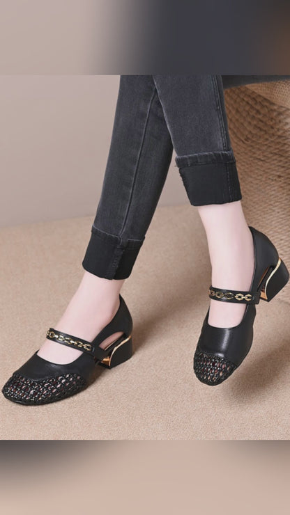 Zapatos casuales de piel con diseño calado